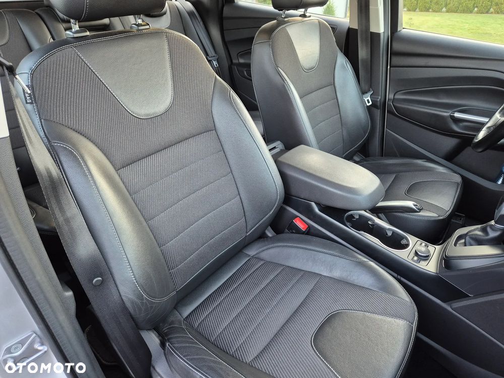 Ford Kuga - 23