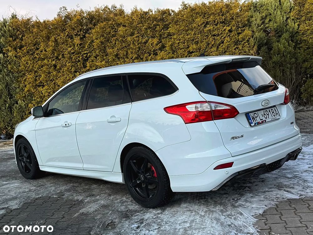 Ford Focus 1.6 EcoBoost Start-Stopp-System Titanium - 12