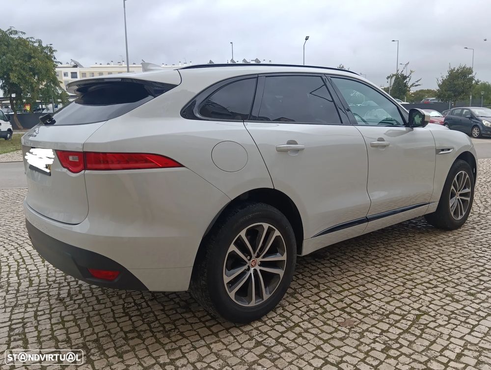 Jaguar F-Pace 2.0 i4D R-Sport Aut. - 31