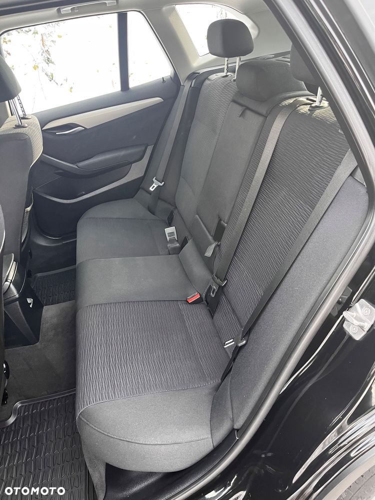 BMW X1 xDrive18d Sport Line - 18