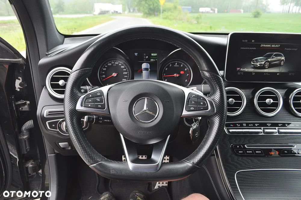 Mercedes-Benz GLC - 25