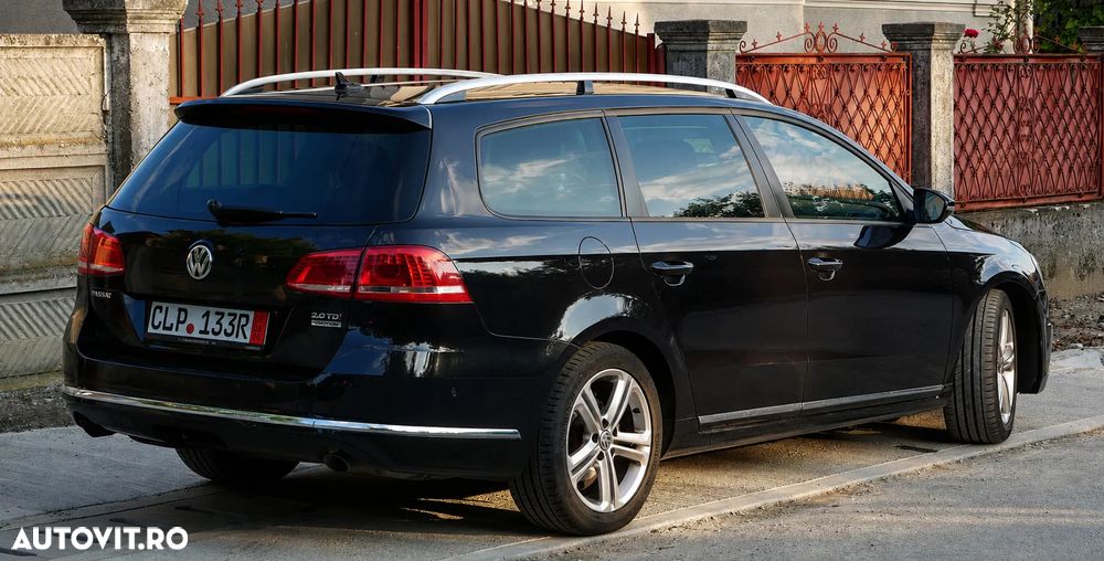 Volkswagen Passat - 11