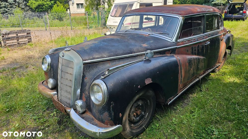 Mercedes-Benz Inny - 1