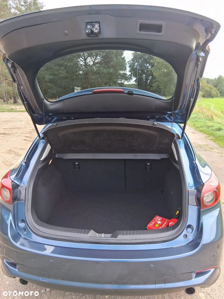 Mazda 3 - 6