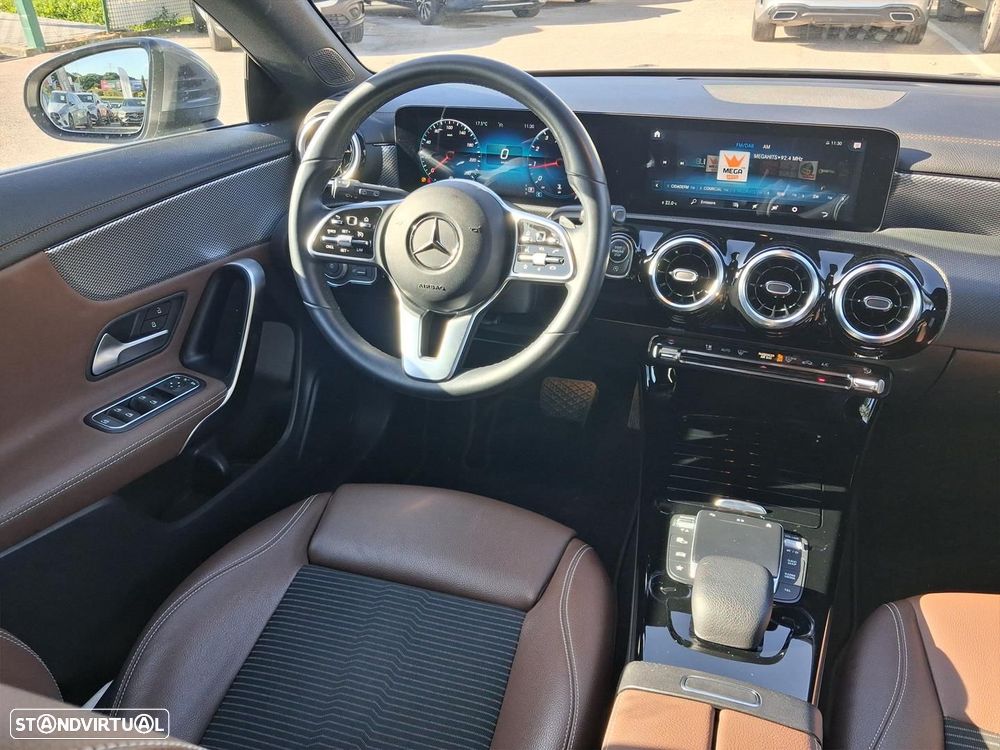 Mercedes-Benz CLA 200 Shooting Brake Progressive Aut. - 16