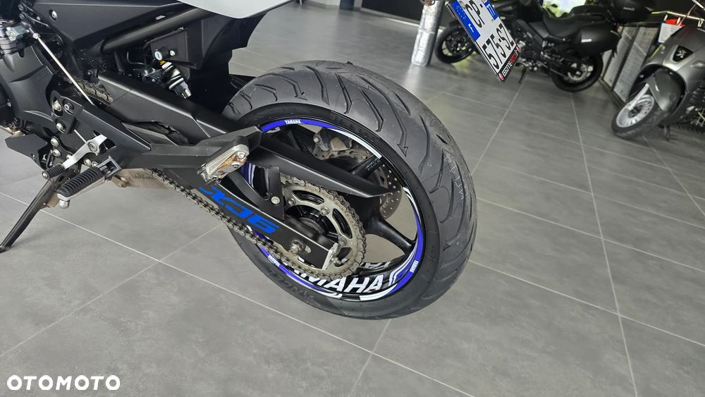 Yamaha XJ - 16