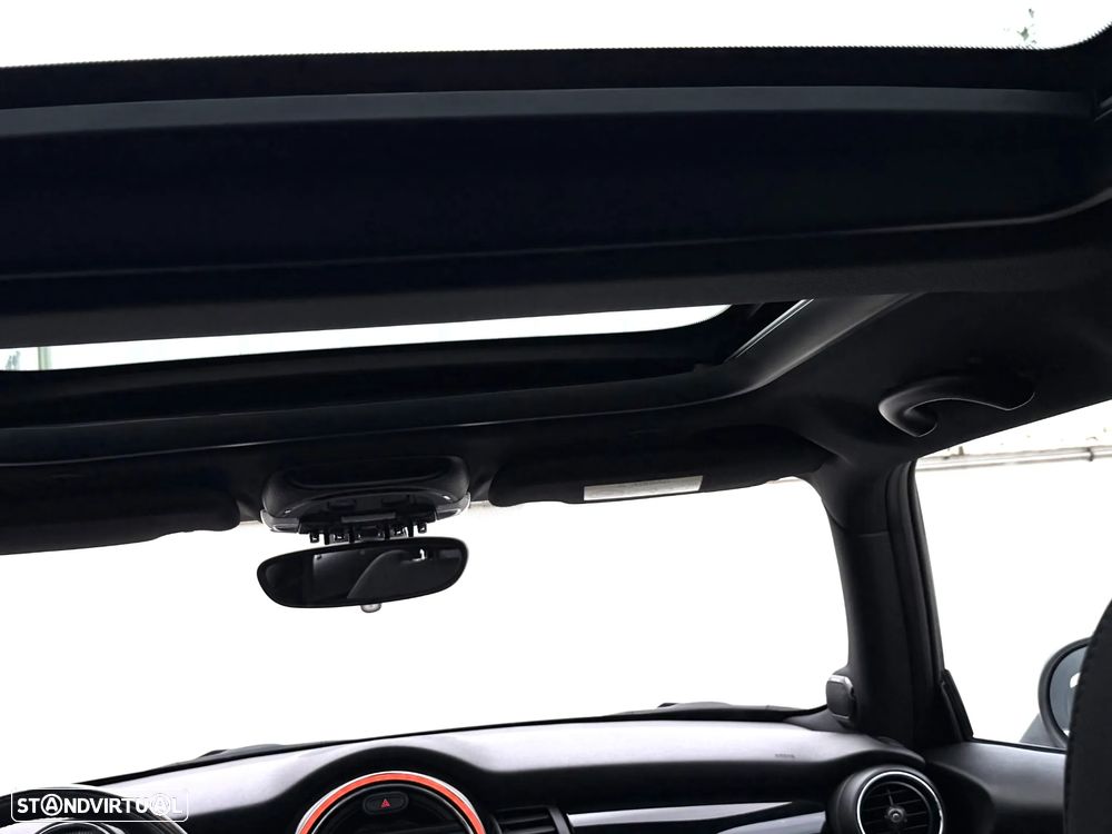 MINI 3 Portas Cooper D - 10