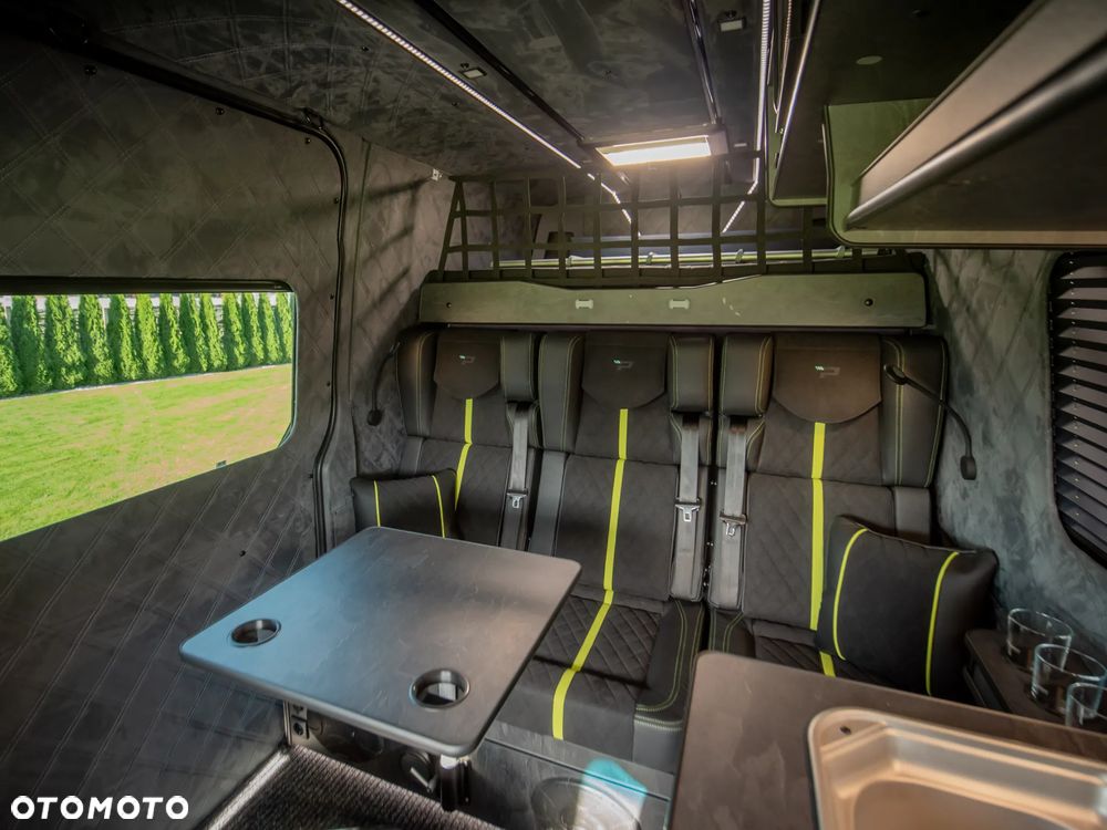 Mercedes-Benz Sprinter - 10