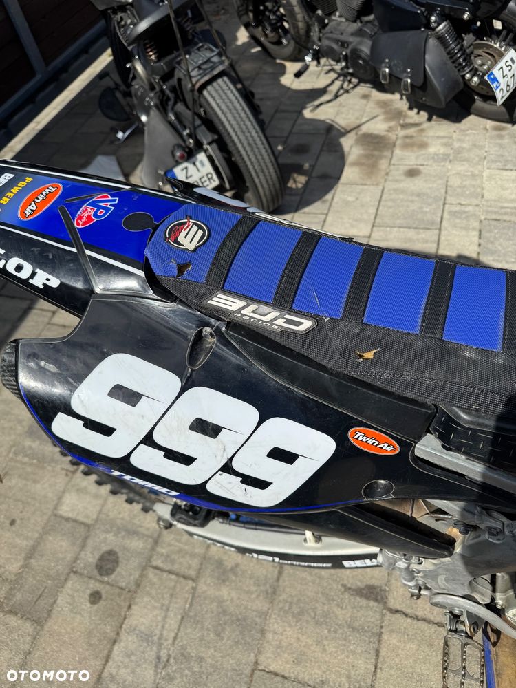 Yamaha YZ - 9