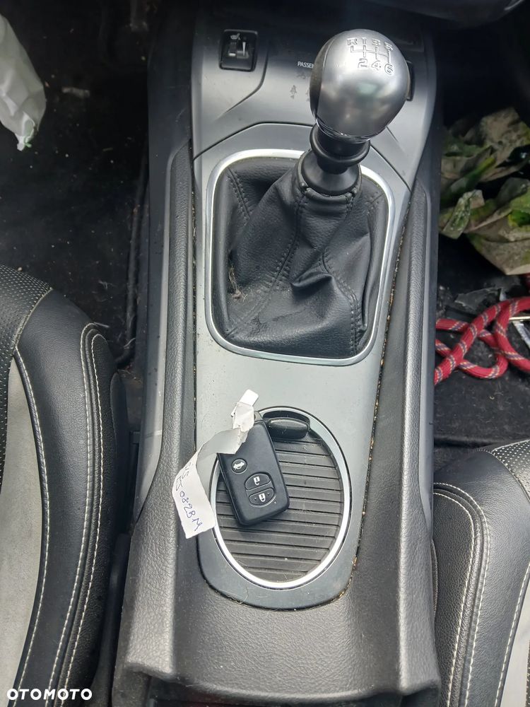 Toyota Avensis Touring Sports 2.0 D-4D Business Edition - 12