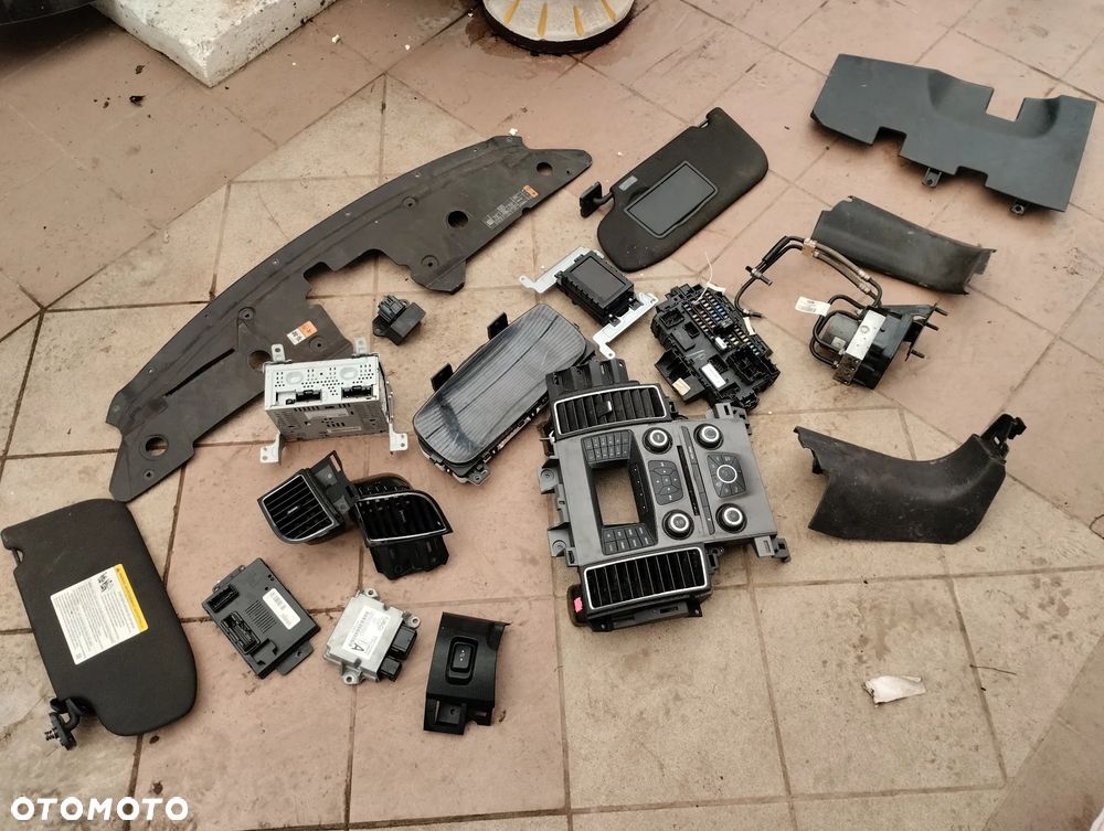 Ford Taurus Police Interceptor 2015 Części - 4