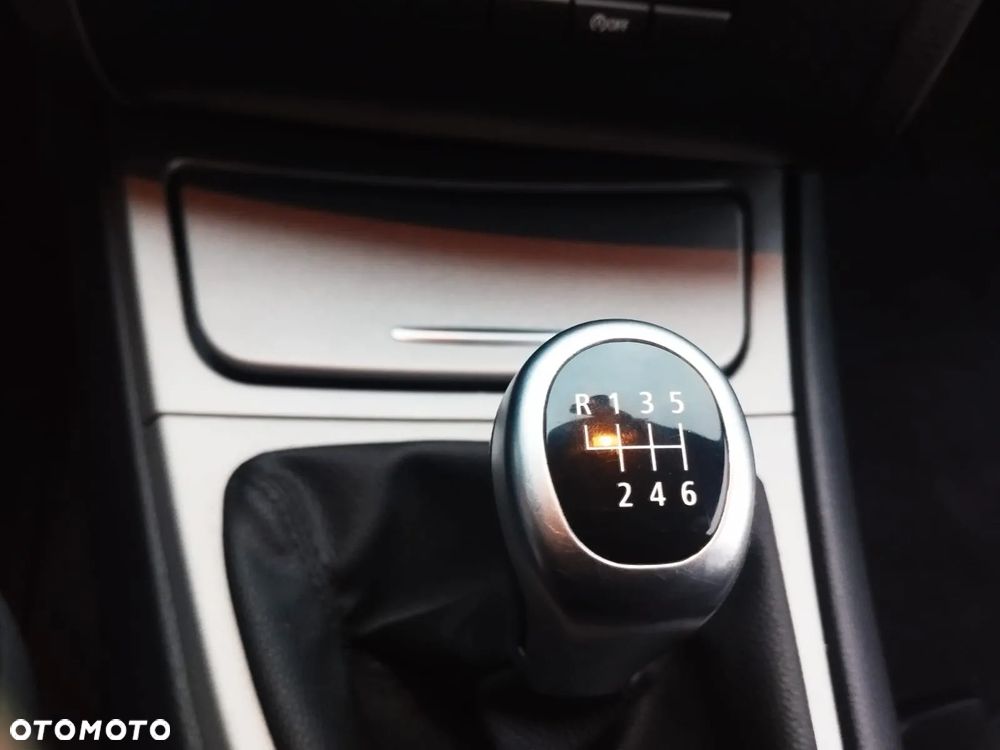 BMW Seria 1 - 19