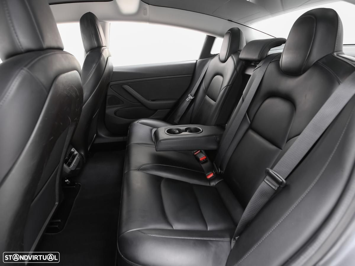 Tesla Model 3 Long-Range Dual Motor AWD - 11