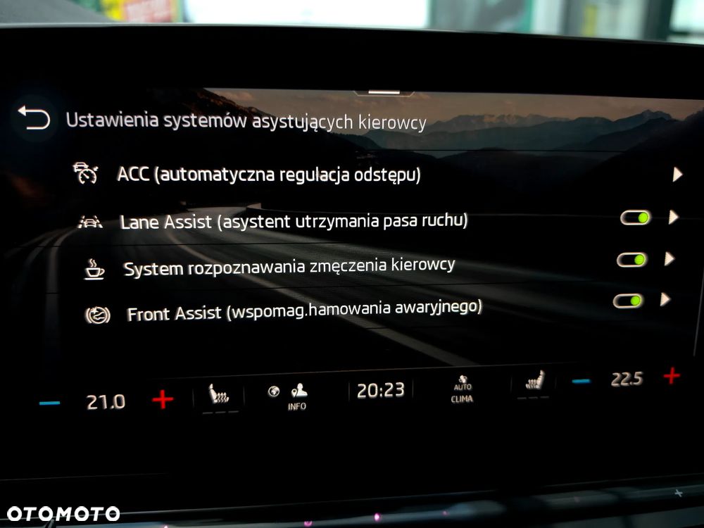 Skoda Octavia 2.0 TDI Style DSG - 32