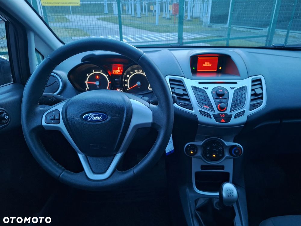 Ford Fiesta - 11