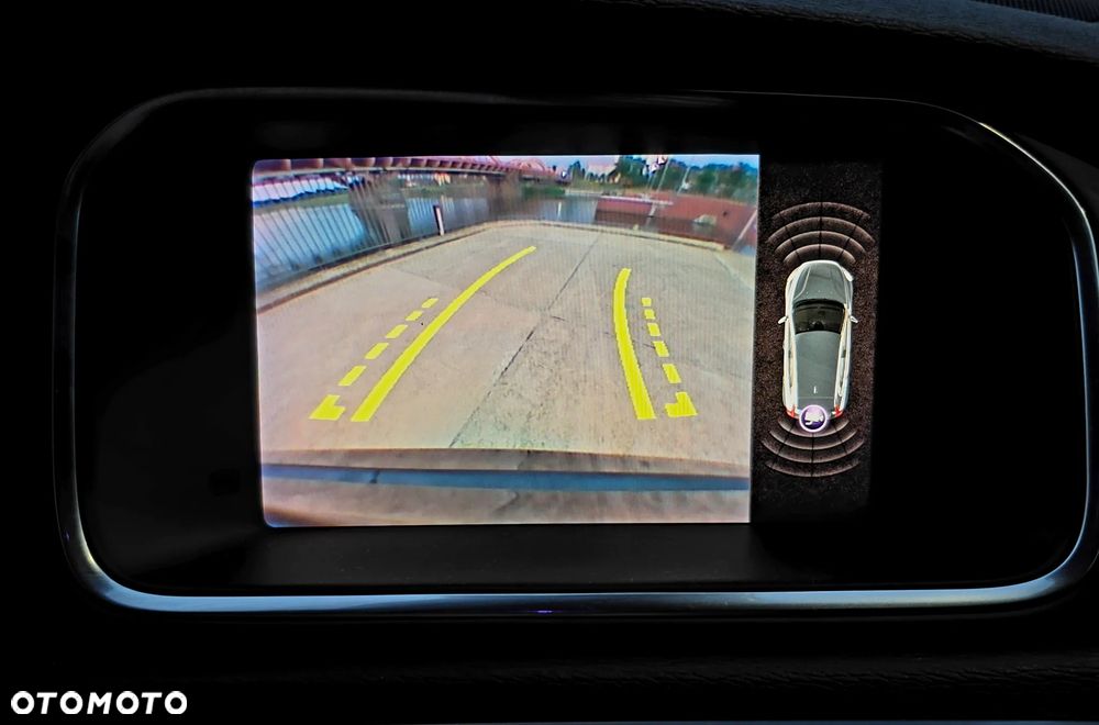 Volvo V40 T3 Drive-E R-Design Momentum - 29