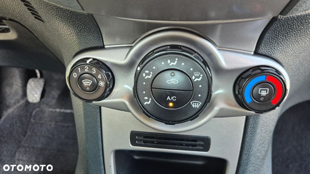 Ford Fiesta 1.25 Ambiente - 15