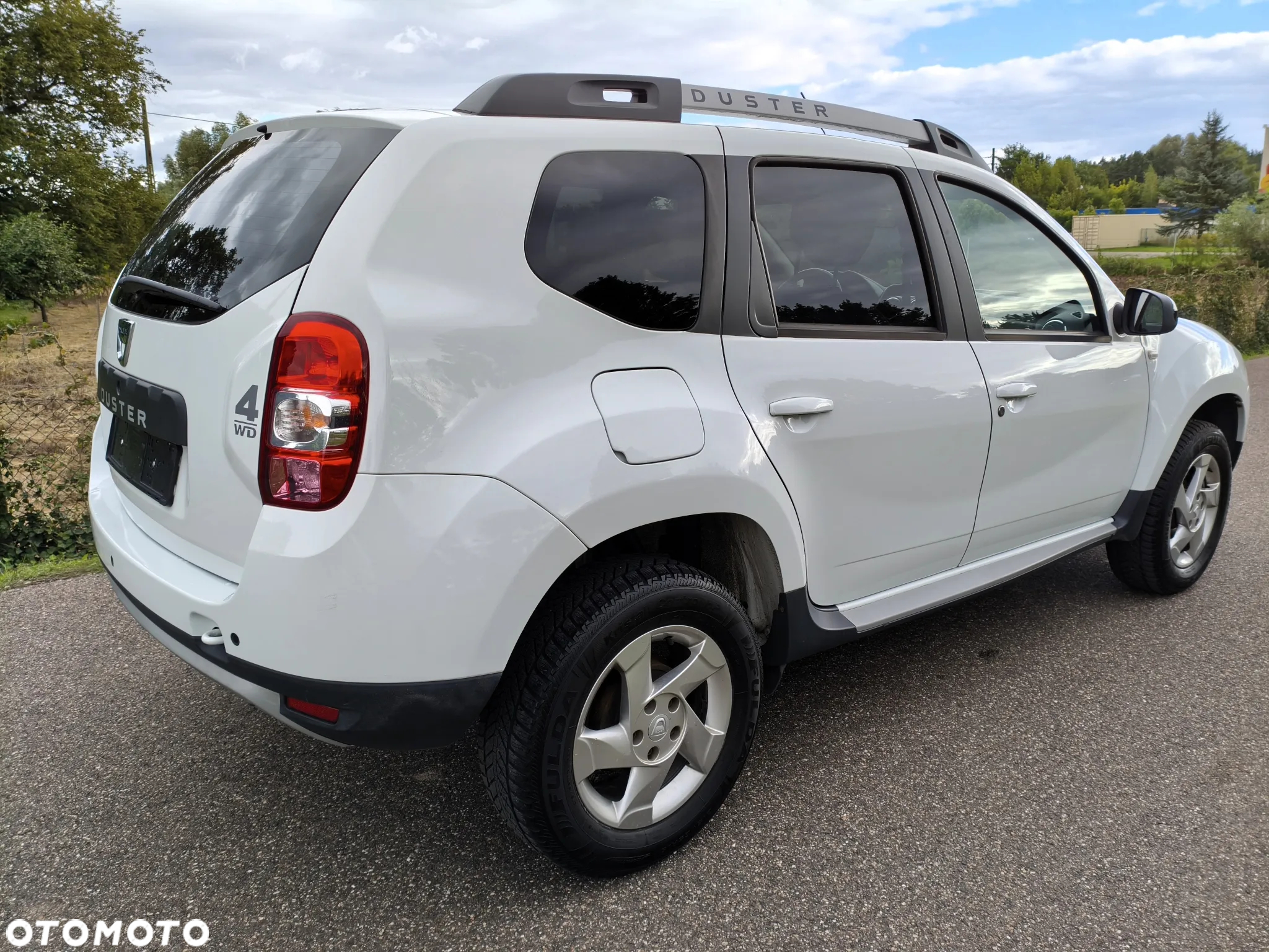 Dacia Duster 1.2 TCe Laureate 4x4 S&S EU6 - 6