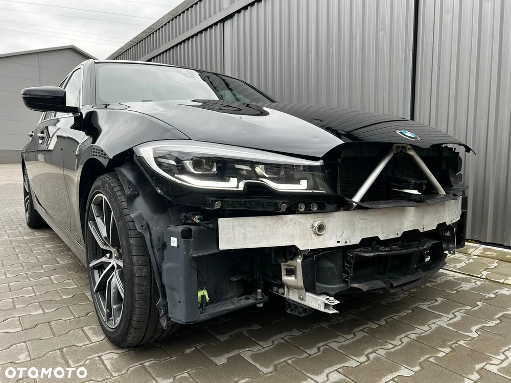 BMW Seria 3 ver-330i-m-sport - 5