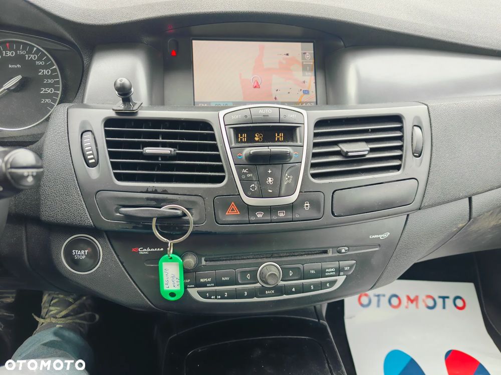 Renault Laguna 2.0 dCi FAP Initiale - 22