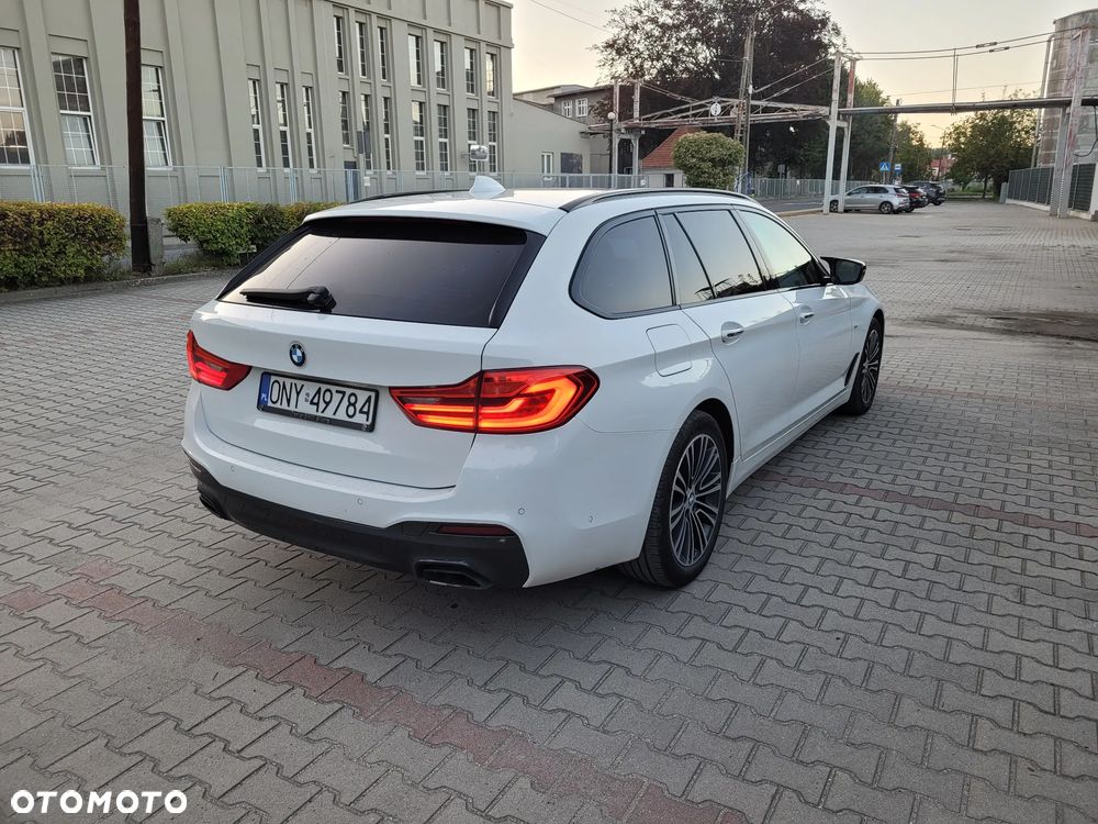 BMW Seria 5 520d xDrive Sport Line - 11