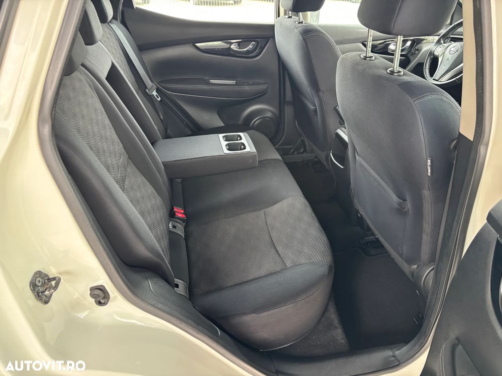 Nissan Qashqai 1.5 DCI Start/Stop N-Connecta - 30