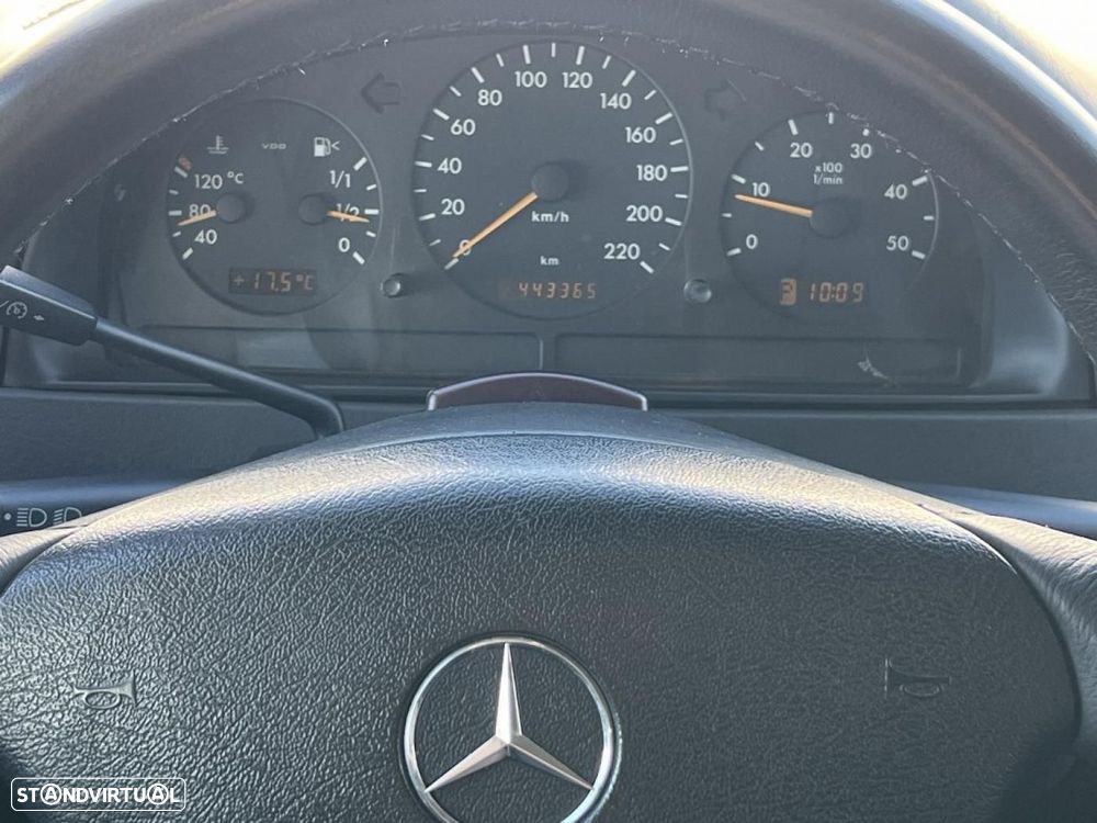 Mercedes-Benz ML 270 - 7