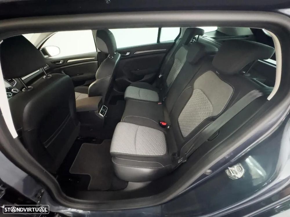 Renault Mégane Sport Tourer - 22