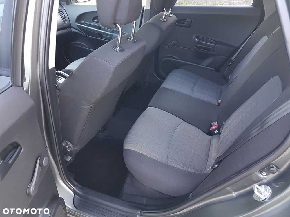 Kia Ceed 1.4 CVVT Dream-Team Edition - 25
