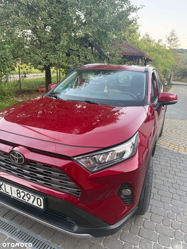 Toyota RAV4 - 1