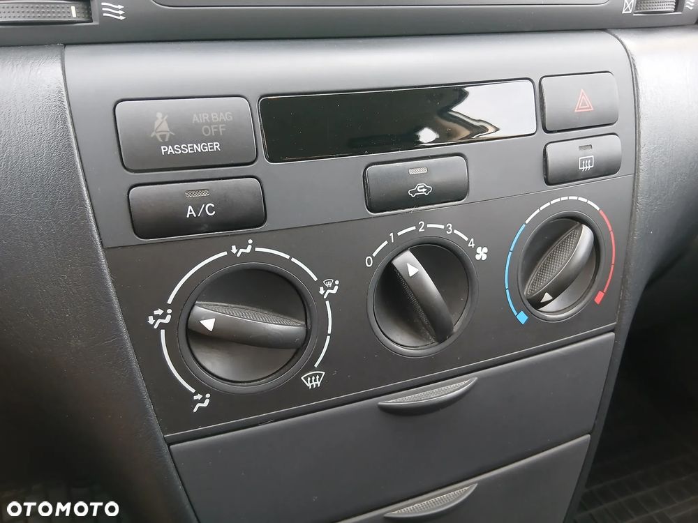 Toyota Corolla ver-1-4-vvt--i-terra-polaris - 9