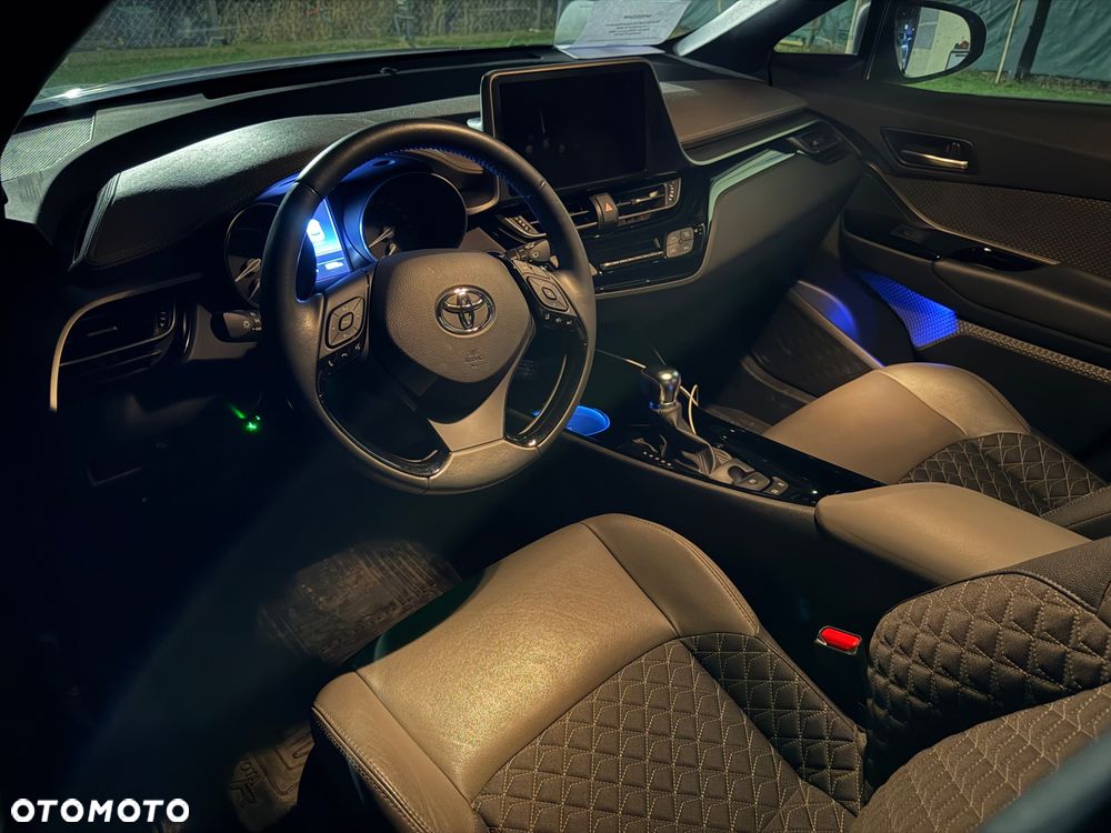 Toyota C-HR 1.8 Hybrid Executive - 17