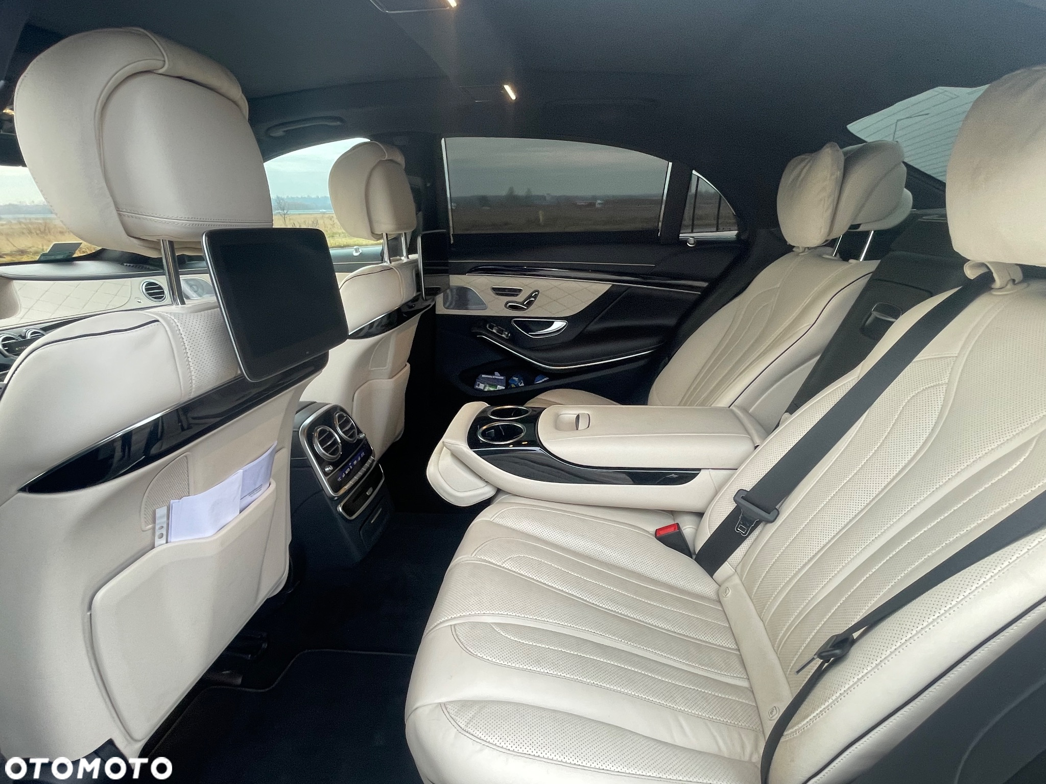 Mercedes-Benz Klasa S 400 d 4-Matic L 9G-TRONIC - 14