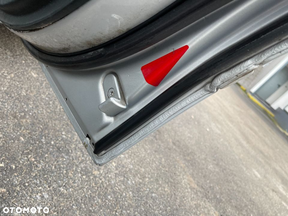 Drzwi tylne prawe Bmw e39 kombi titansilber 354 ładne - 4