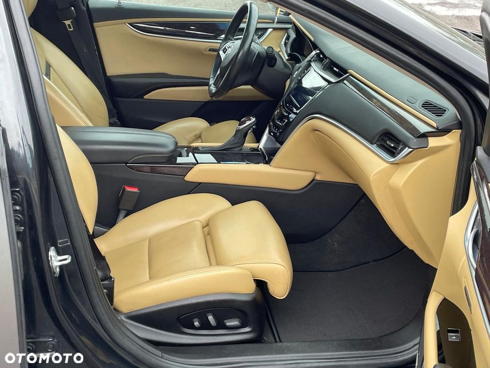 Cadillac XTS - 7