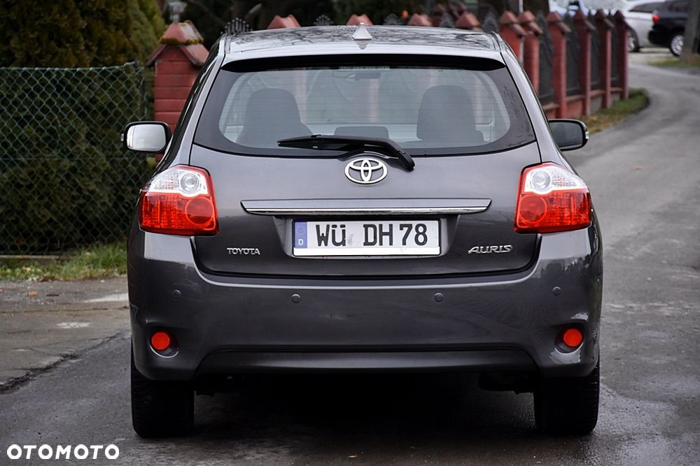 Toyota Auris 1.6 Edition - 16