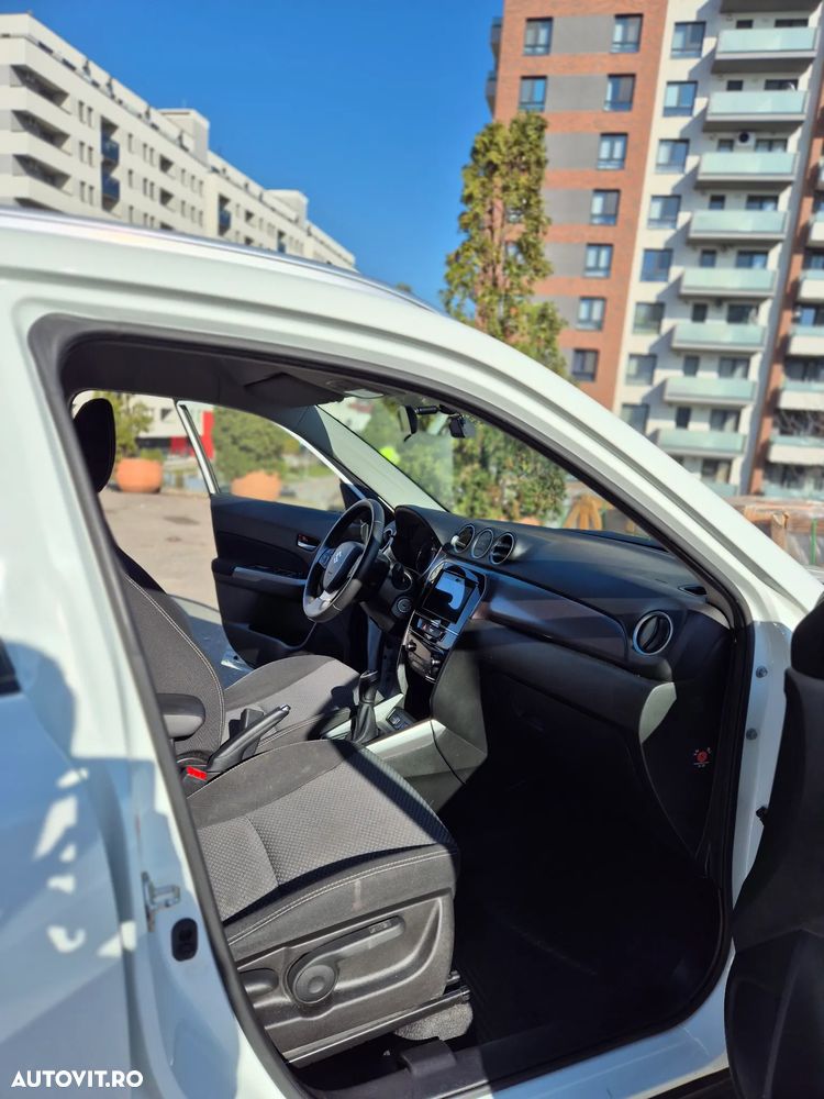 Suzuki Vitara 1.0 Passion - 12