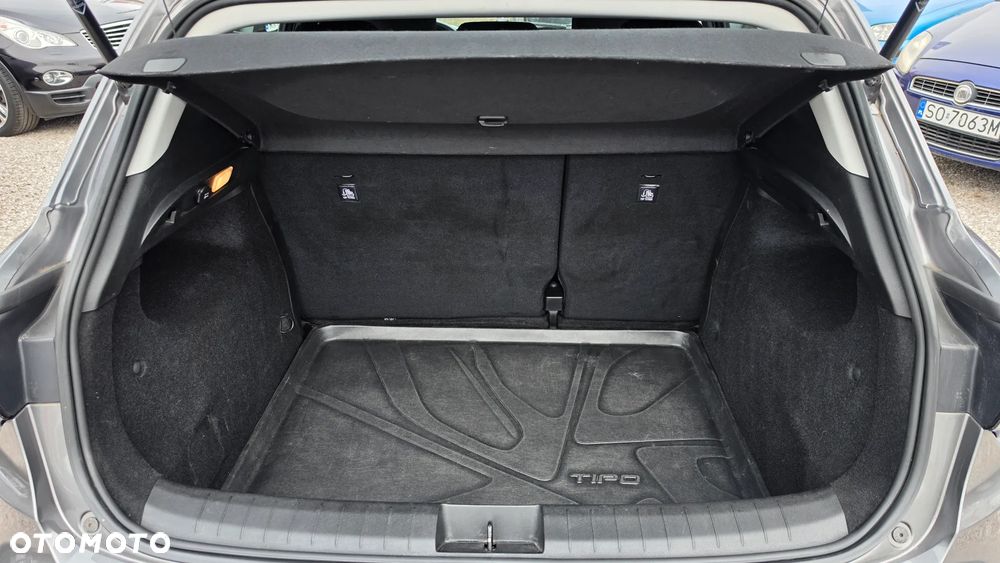 Fiat Tipo 1.4 T-Jet 16v Lounge EU6d - 16