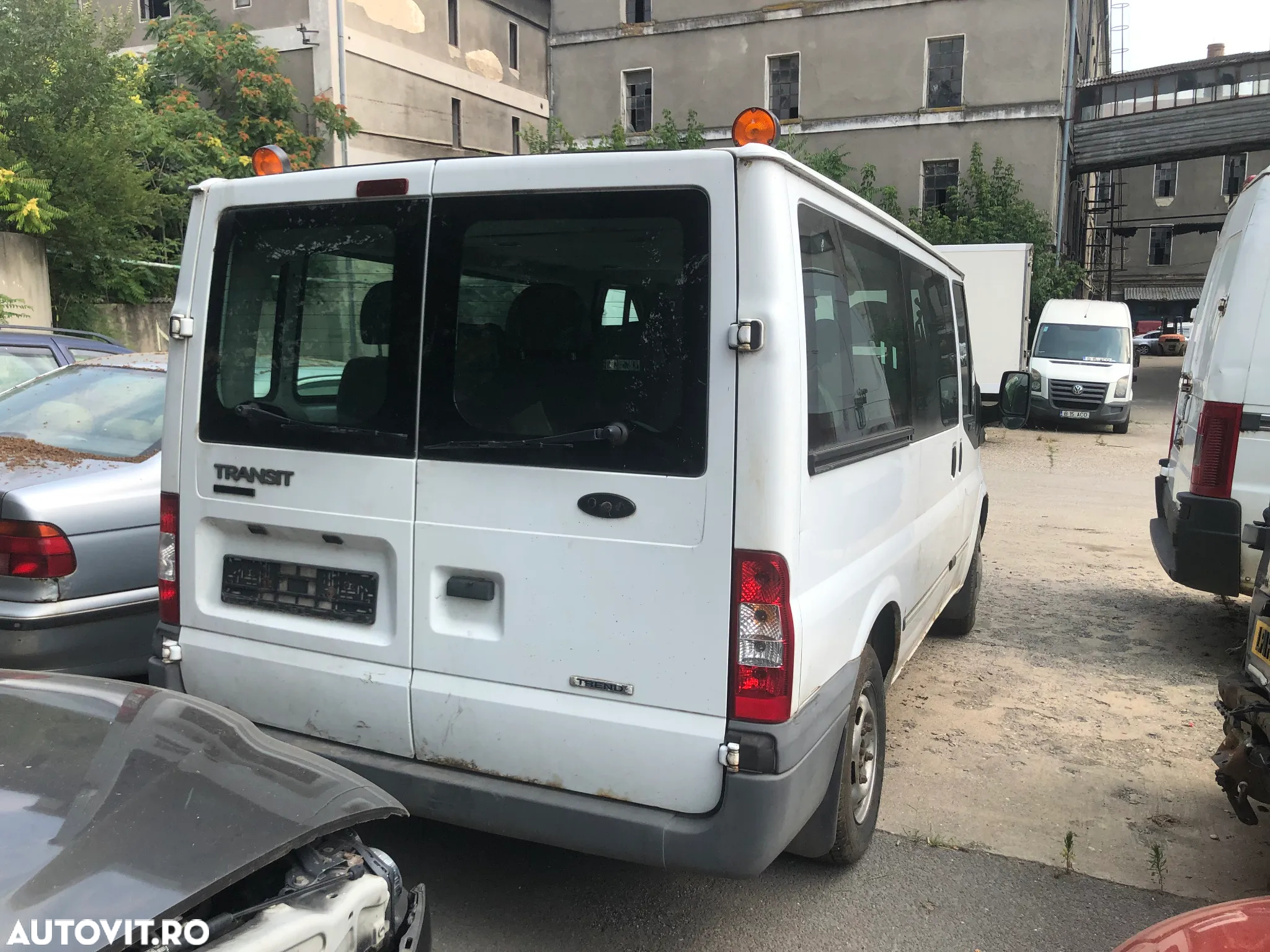 Dezmembrez Ford Transit alb 2009 - 5