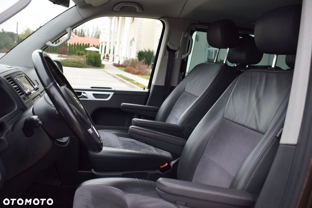 Volkswagen Caravelle - 9