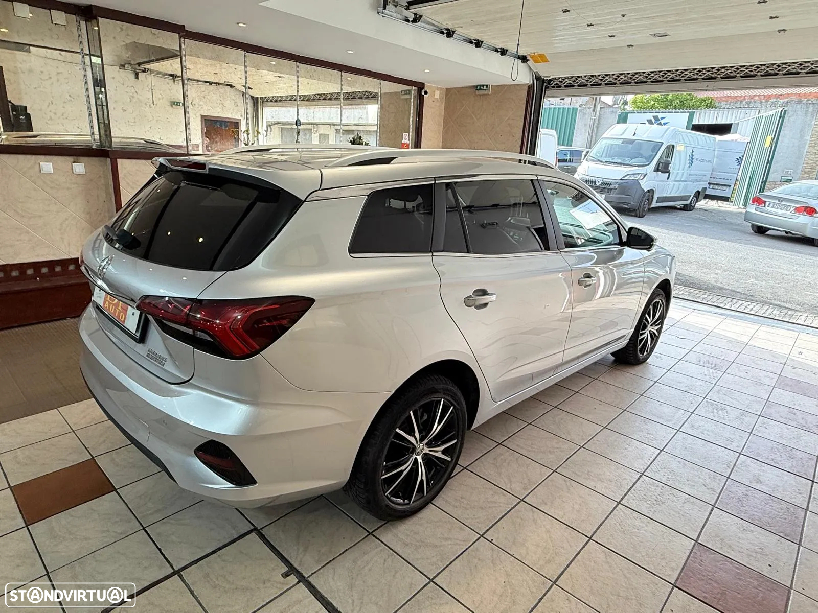 MG MG5 61 kWh Luxury - 11