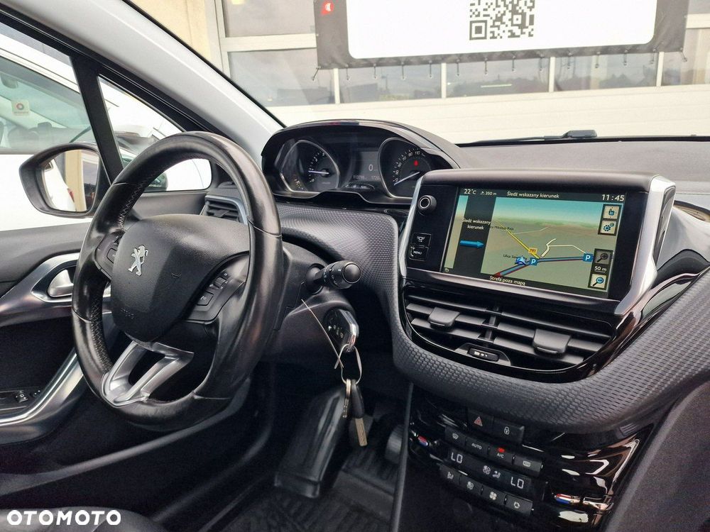 Peugeot 2008 1.6 VTi Allure - 28