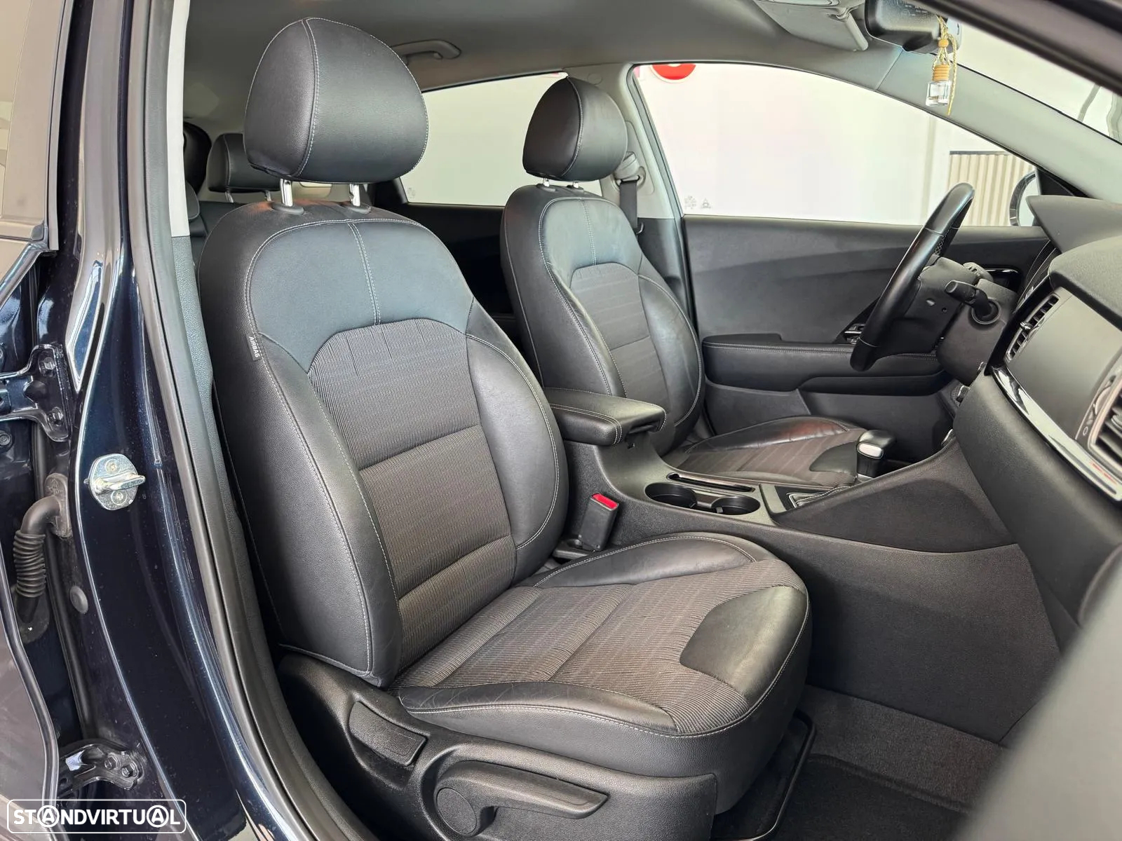 Kia Niro 1.6 GDi HEV - 17