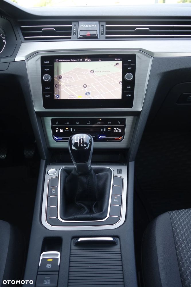 Volkswagen Passat 2.0 TDI EVO Business - 11