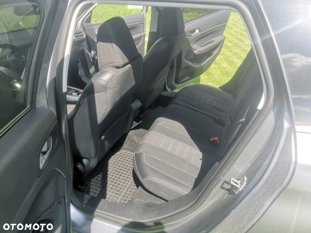 Peugeot 308 SW 1.6 BlueHDi Allure S&S EAT6 - 12