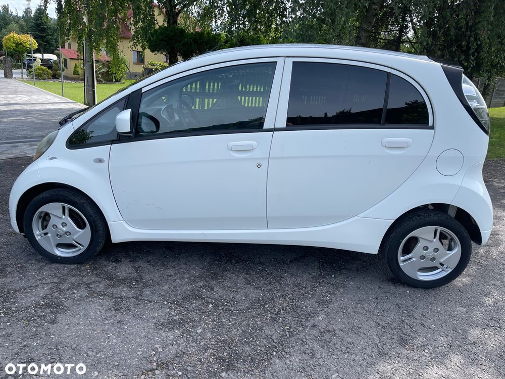 Mitsubishi i-MiEV - 8