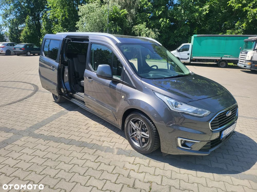 Ford Tourneo Connect Grand - 12