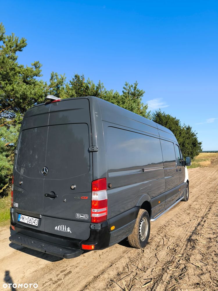 Mercedes-Benz SPRINTER - 4
