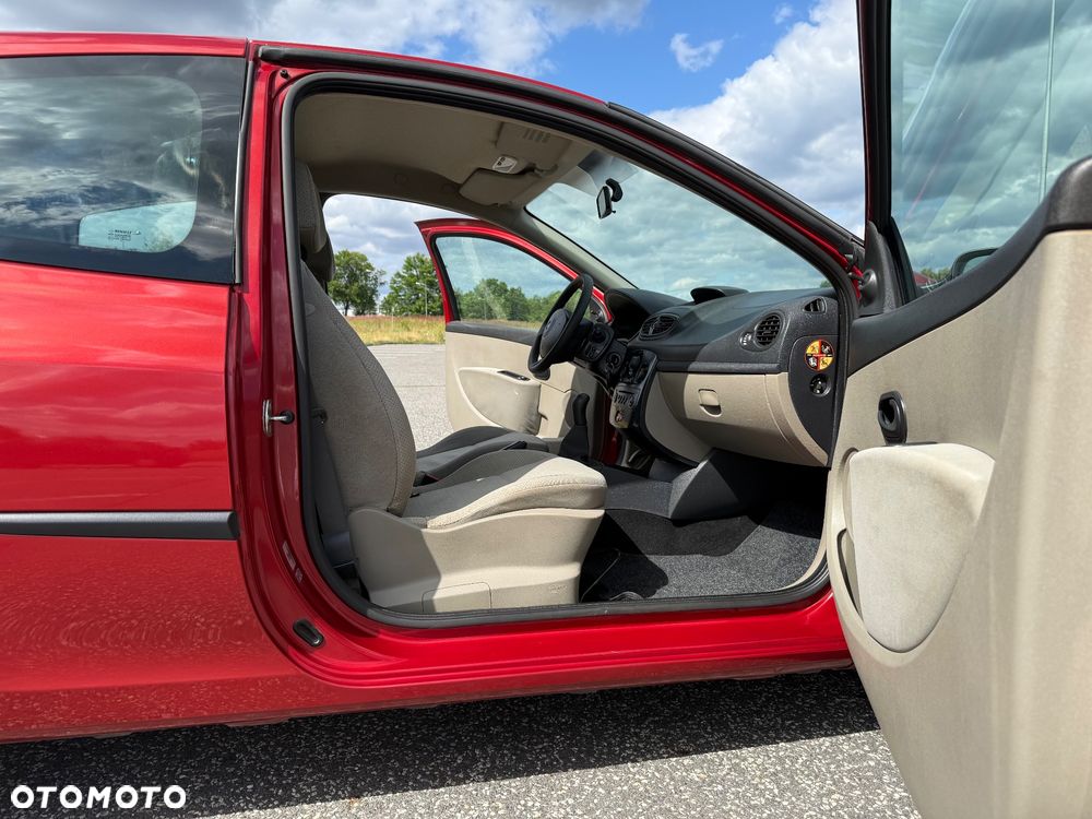 Renault Clio 1.2 16V Expression - 8