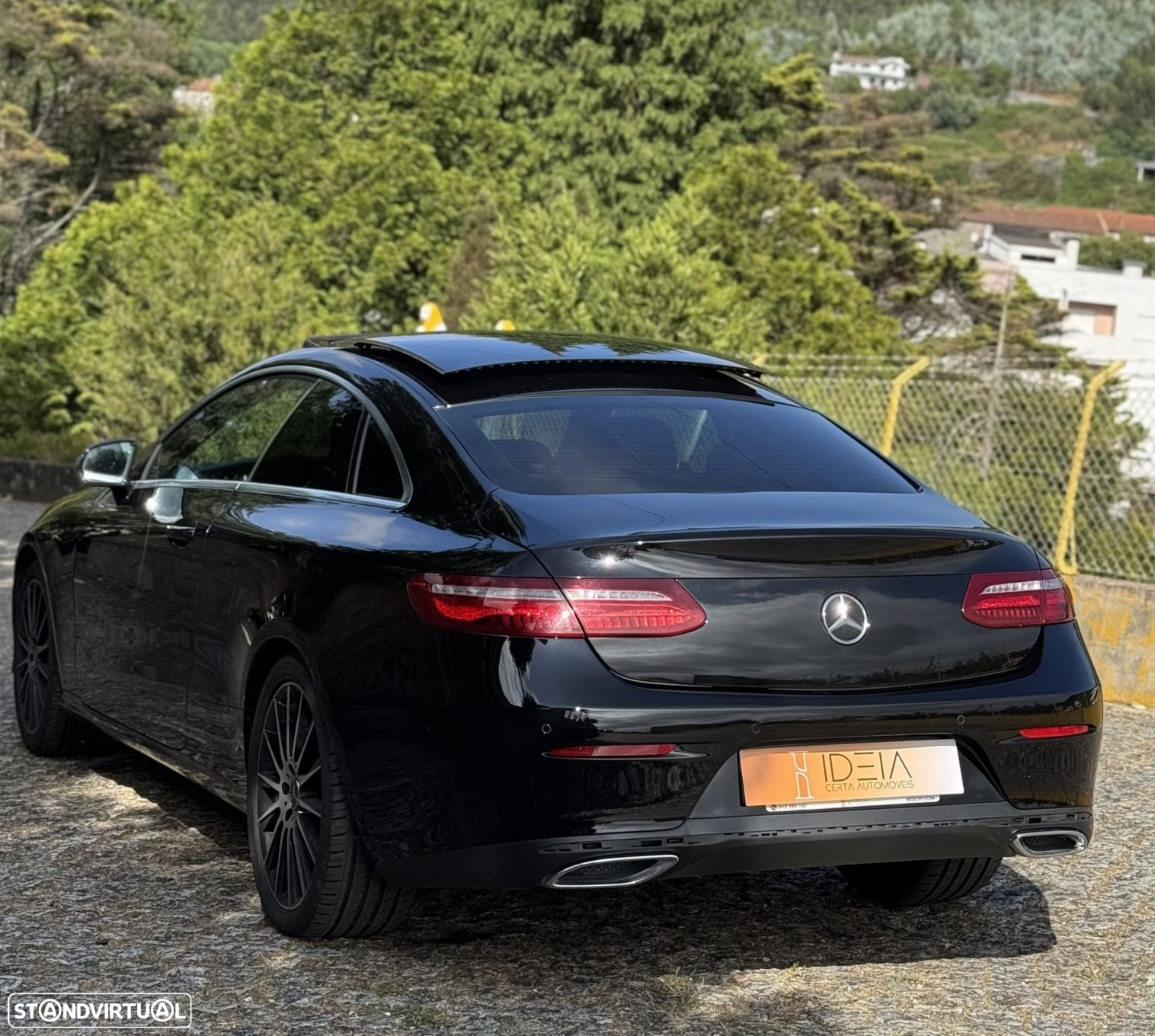 Mercedes-Benz E 220 d AMG Line - 4